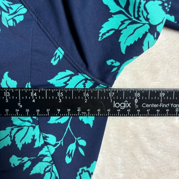 Title Nine Womens Quarter Zip Rash Guard Size Small Blue Floral Long Sleeve - Picture 7 of 7